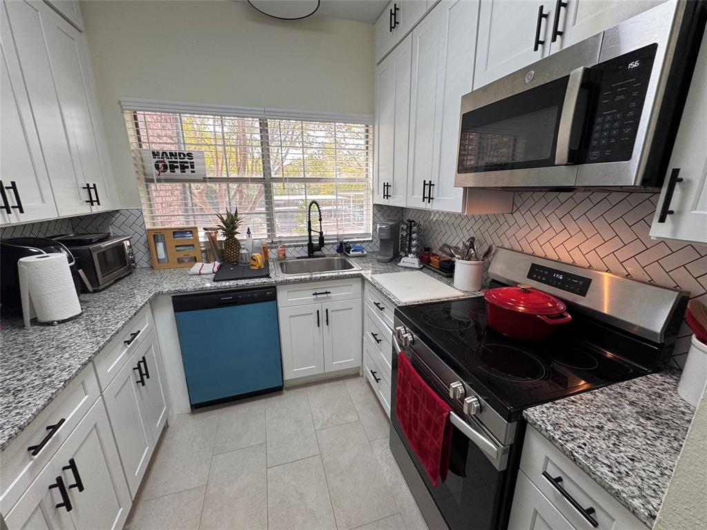 Wedglea Crk Condos - Residential Lease