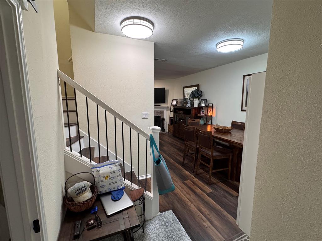 Wedglea Crk Condos - Residential Lease