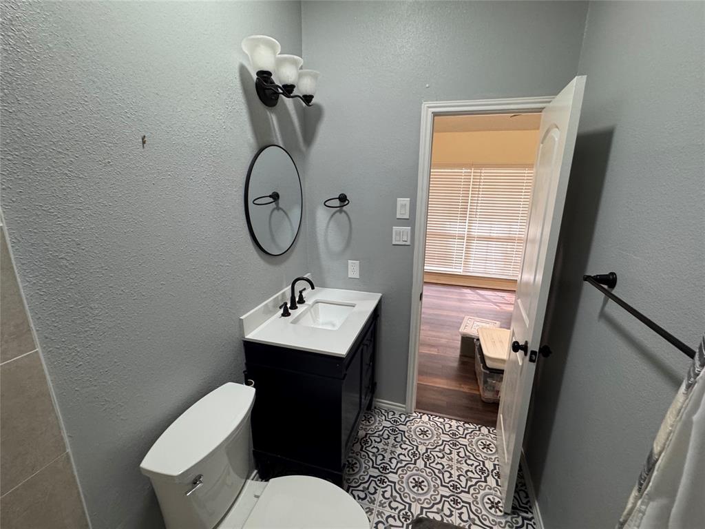 Wedglea Crk Condos - Residential Lease