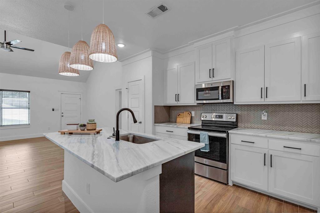 Canyon Creek - Residential