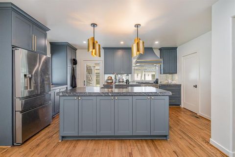 Tiny photo for 4148 Normandy Avenue, University Park, TX 75205 (MLS # 21069807)