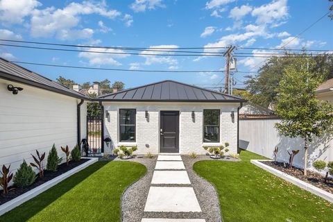 Tiny photo for 4148 Normandy Avenue, University Park, TX 75205 (MLS # 21069807)