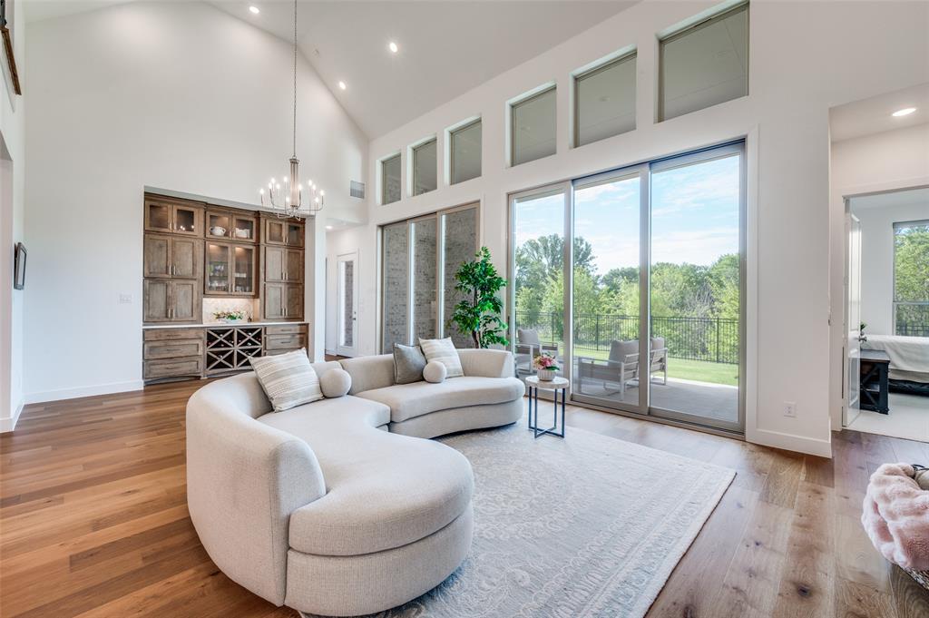 616 Saddle Crest Drive