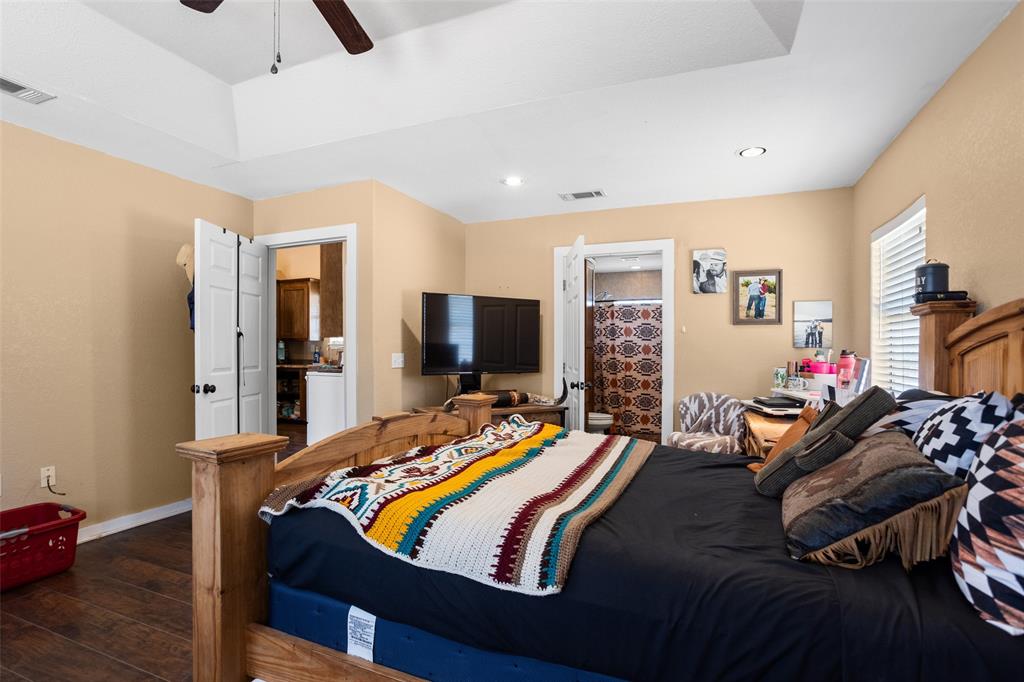 660 JNO Pickering - Residential