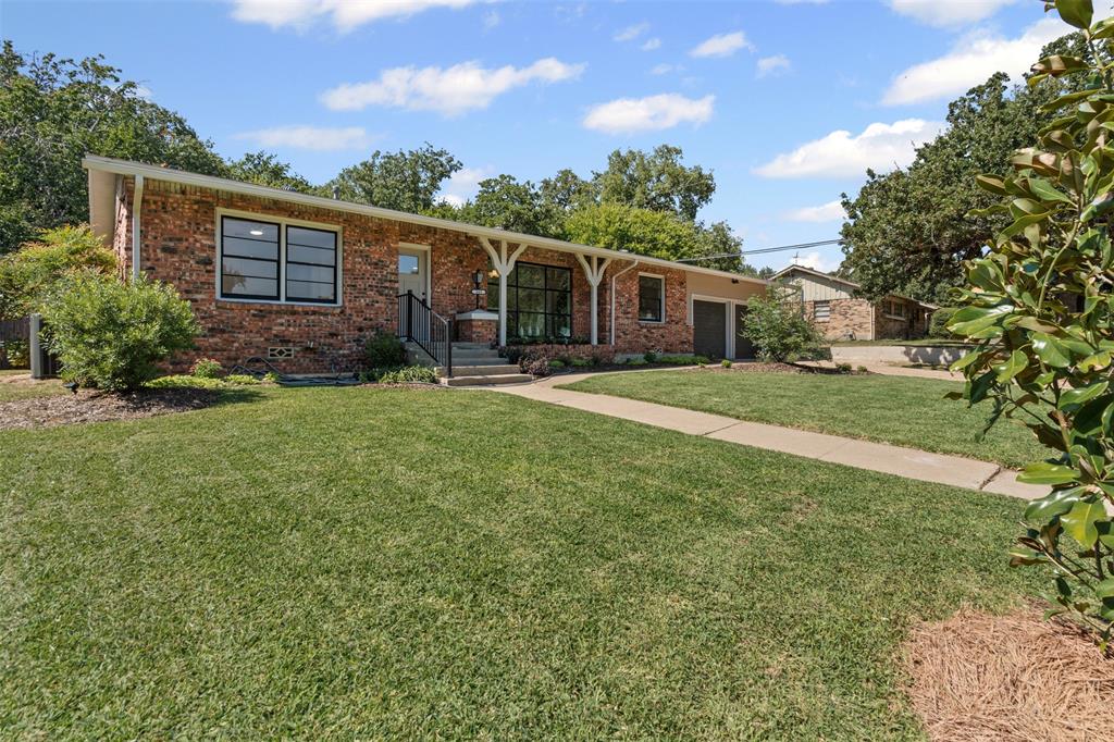 545 Hurstview Drive