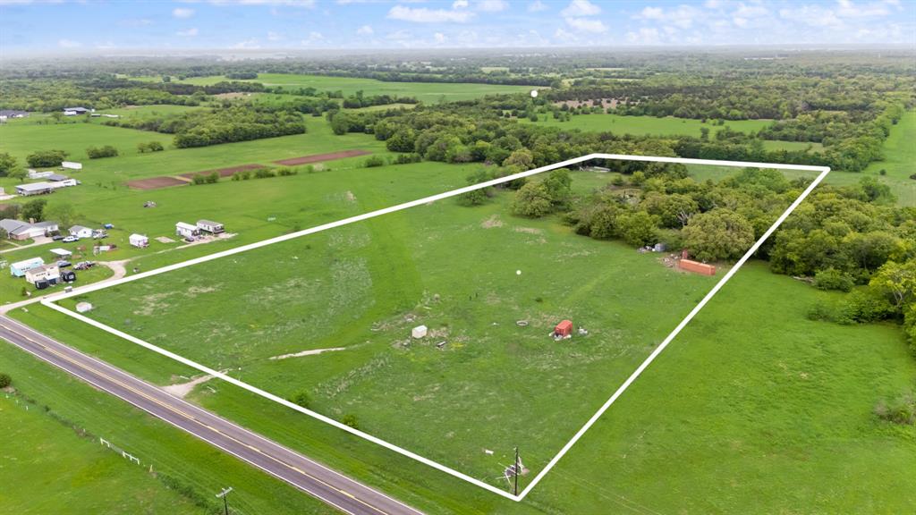 8248 Farm Road 2653 S