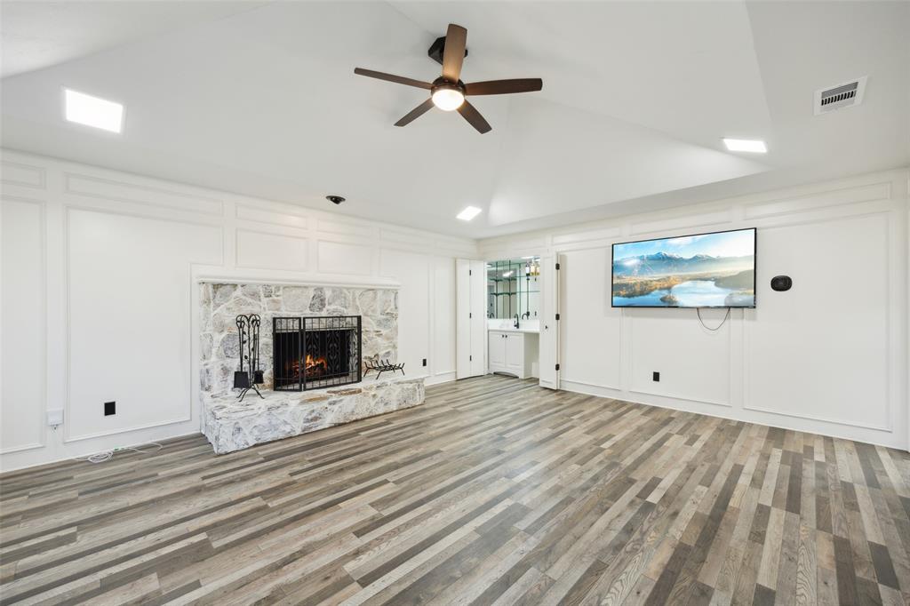 404 Mossbrook Drive