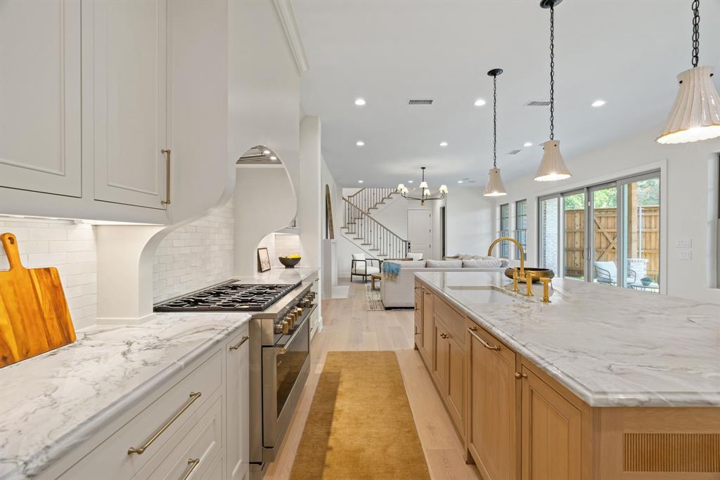 Country Club Estates - Residential