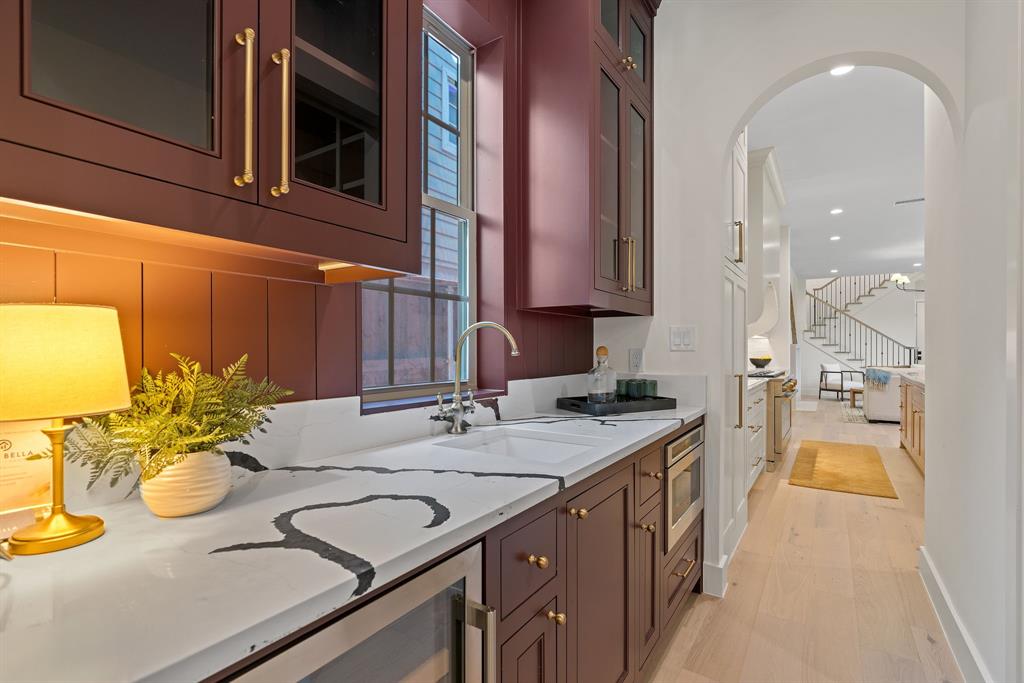 Country Club Estates - Residential