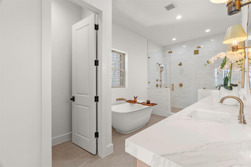 Country Club Estates - Residential