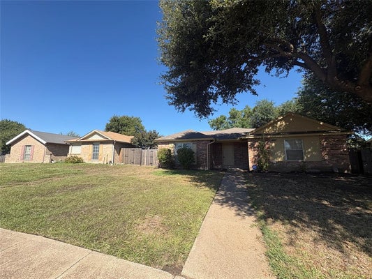 1487 BROOK MEADOW CIR, LANCASTER, TX 75134 - Image c7e8e5df66ac902a41d79e9bde880b42/628441852