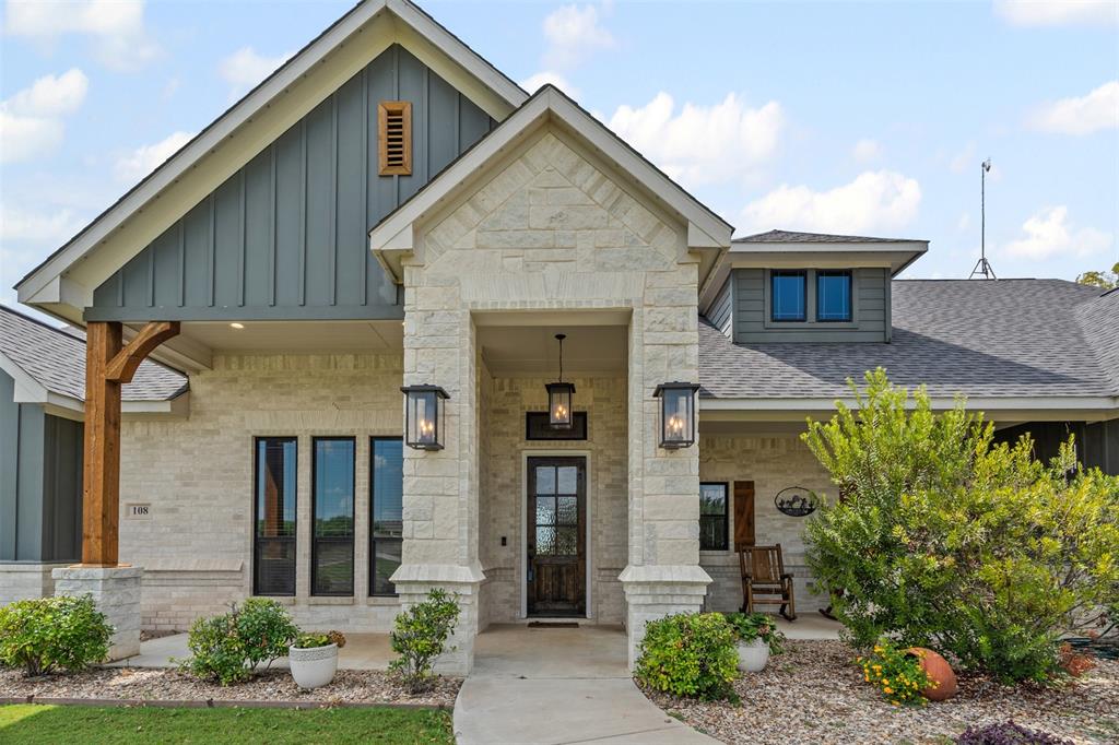 108 N Silver Saddle Trail