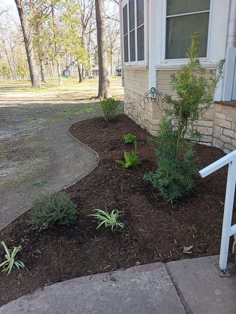 A home in Powderly