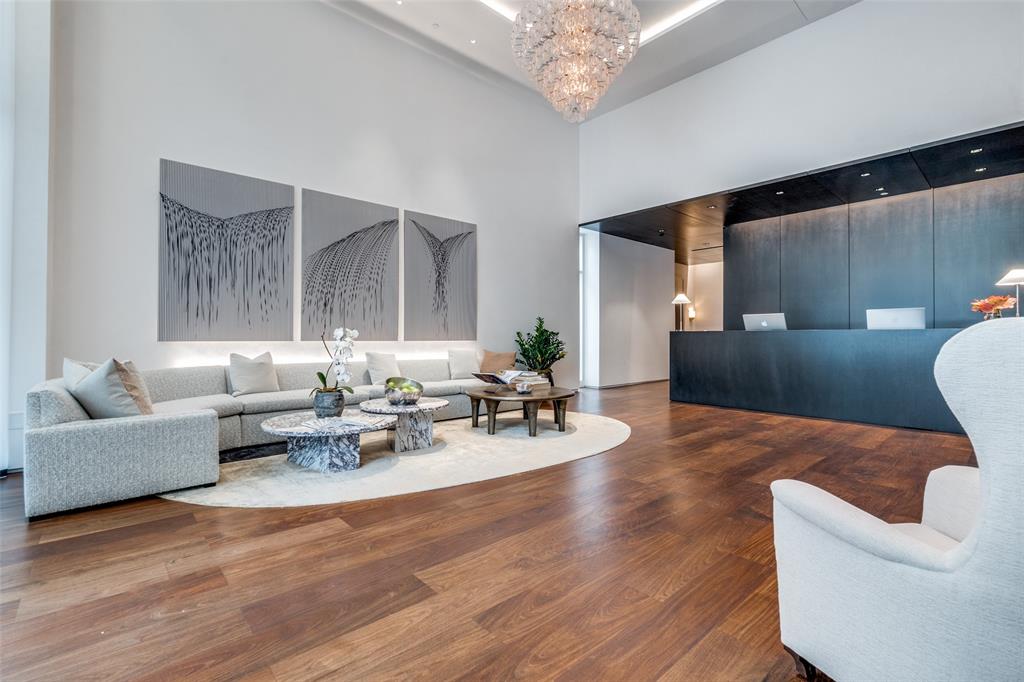 South Tower Residences - Residential