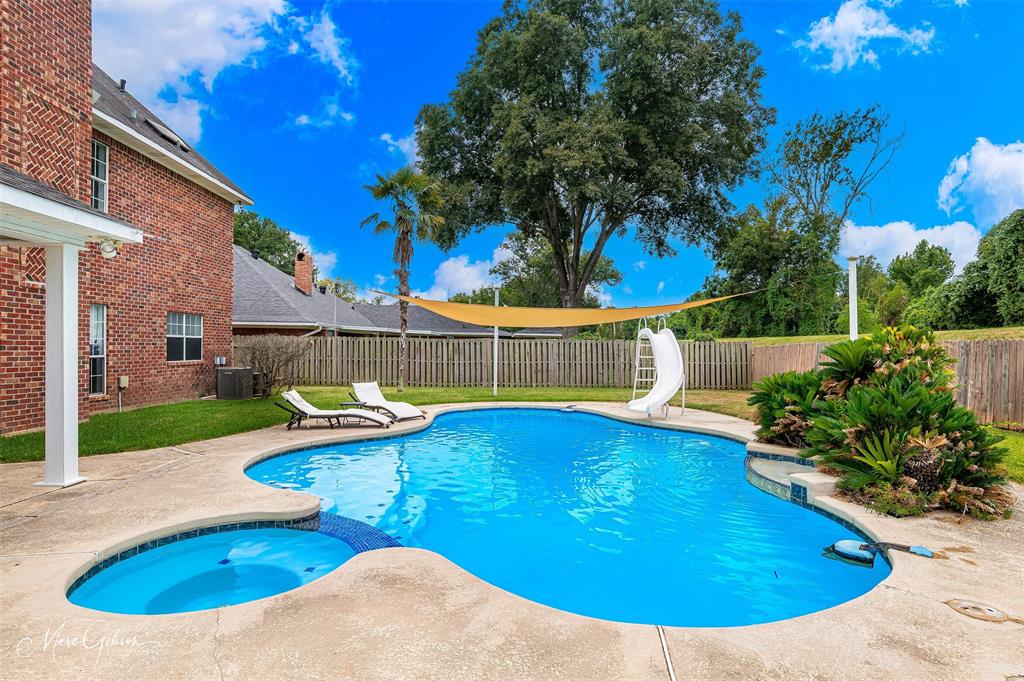 1229 Whitehall Drive