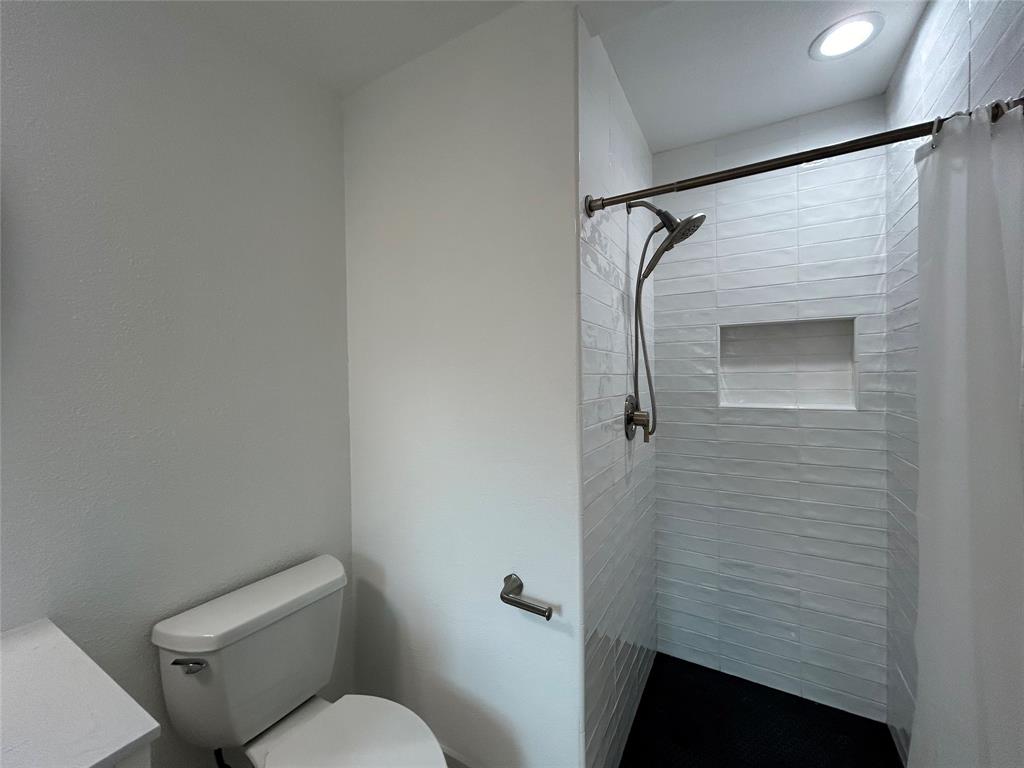 Kingswood Estates Add - Residential Lease