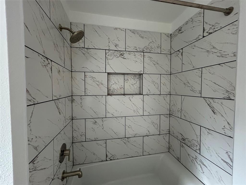 Kingswood Estates Add - Residential Lease