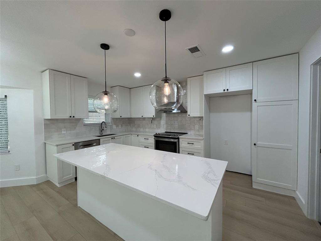 Kingswood Estates Add - Residential Lease