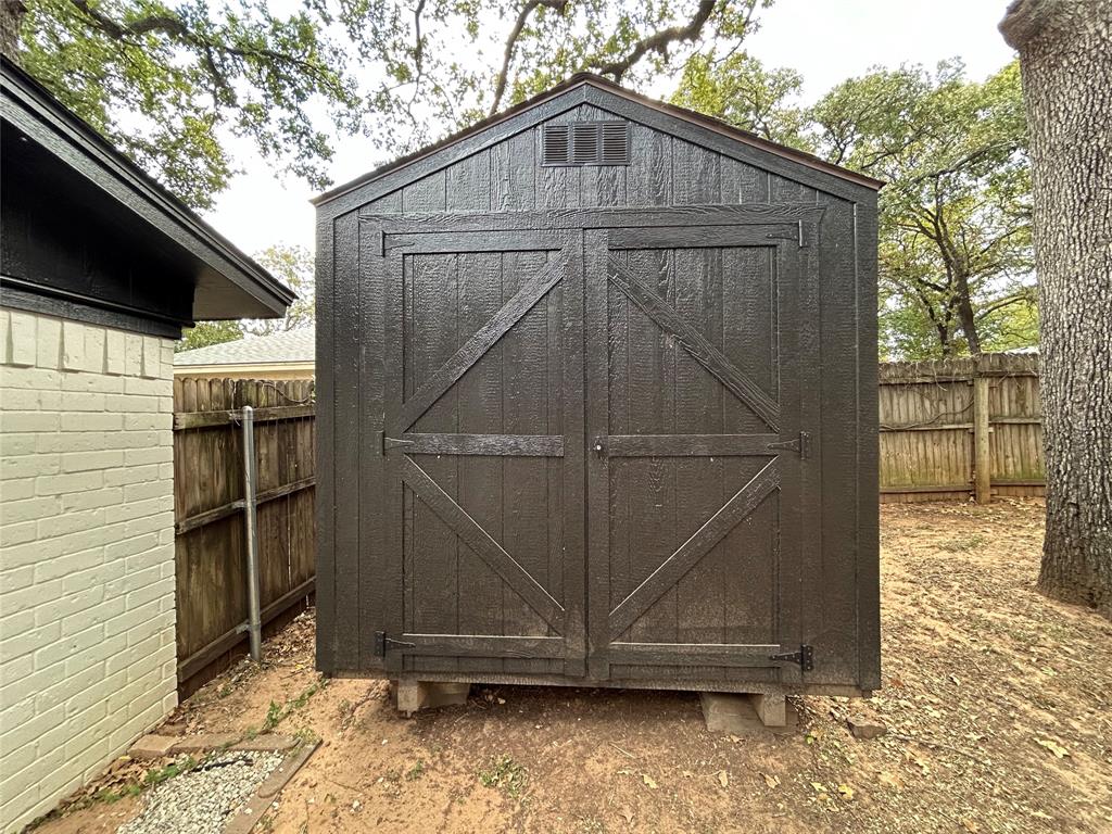 Kingswood Estates Add - Residential Lease