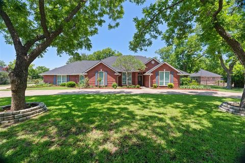 9604 Champions Drive Granbury TX 76049
