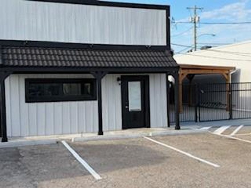 Move your business to Historic Downtown McKinney! Great for a small business. Previous businesses include an Art Studio, Office, Carpet and Tile company.  Open Studio. Large Covered Patio 27' x 30' and concrete yard built 2025. New AC 2024, French drain 2024, Bathroom remodel 2026. Interior remodel 2026.
Restrictions on new 2025 exterior covered patio, security fence and drainage improvements must be maintained by the new buyer as per City of McKinney. Call for more details.