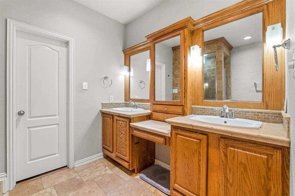 Lantana, Texas 76226, United States, 3 Bedrooms Bedrooms, ,3 BathroomsBathrooms,Residential,Pending,29074