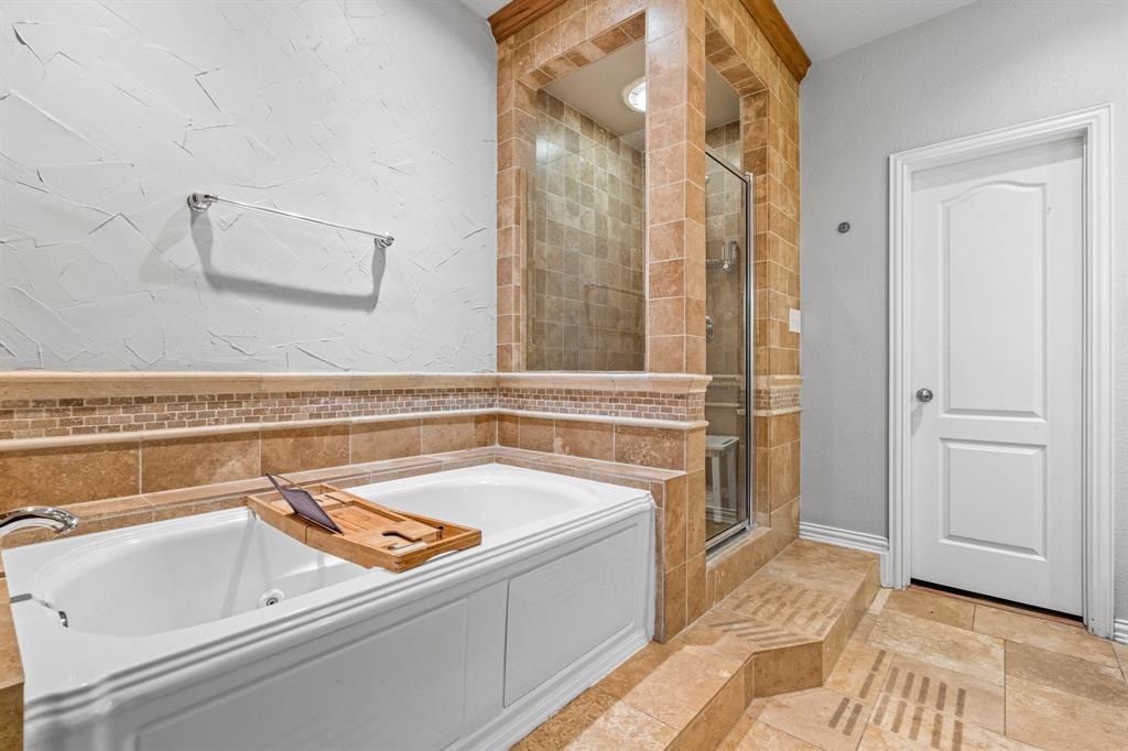 Lantana, Texas 76226, United States, 3 Bedrooms Bedrooms, ,3 BathroomsBathrooms,Residential,Pending,29074