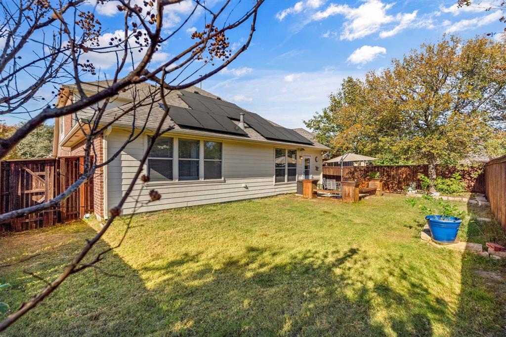 Lantana, Texas 76226, United States, 3 Bedrooms Bedrooms, ,3 BathroomsBathrooms,Residential,Pending,29074