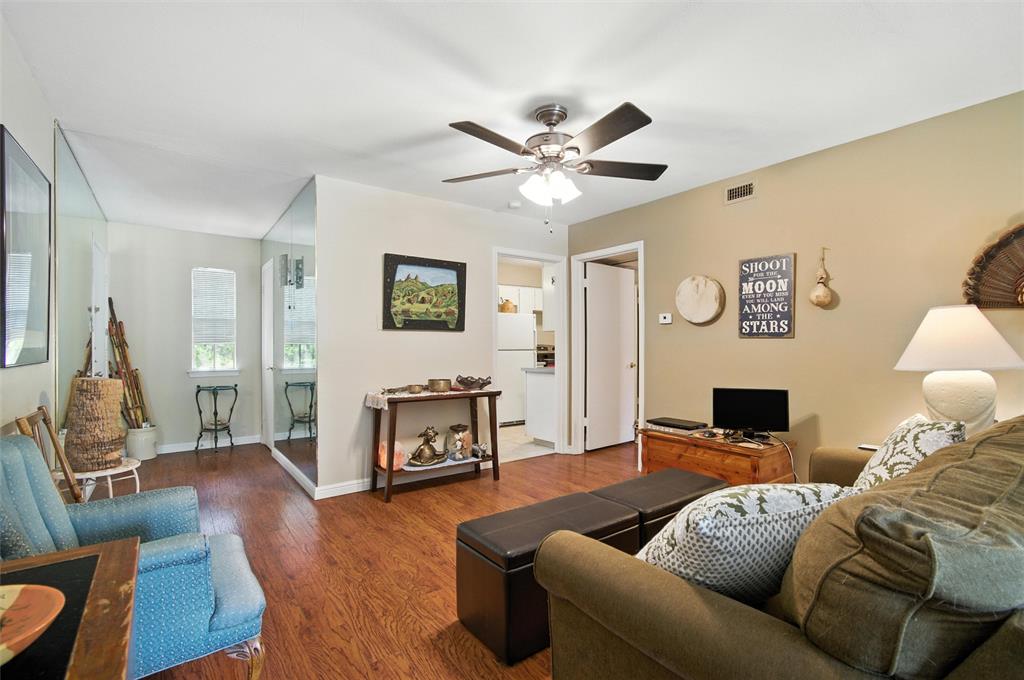 4012 Ridglea Country Club Drive 403