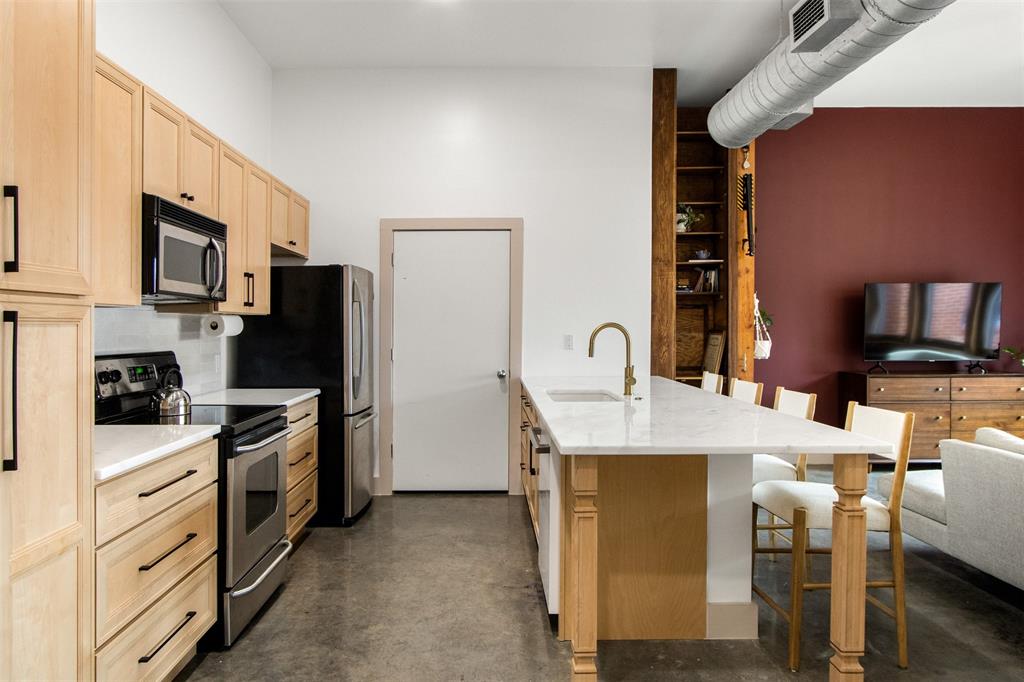 Live Oak Lofts Condo - Residential