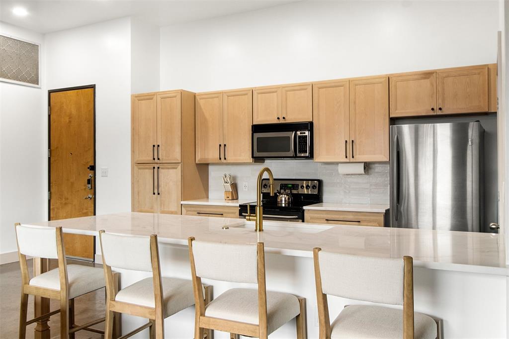 Live Oak Lofts Condo - Residential