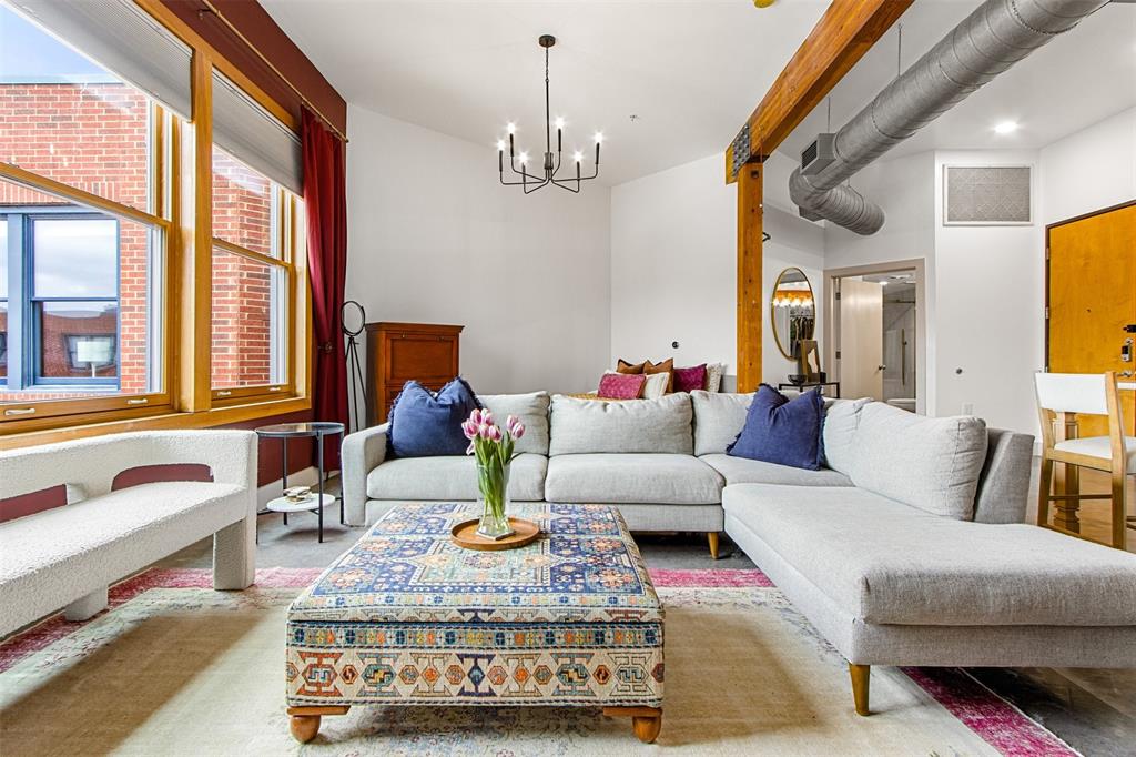 Live Oak Lofts Condo - Residential