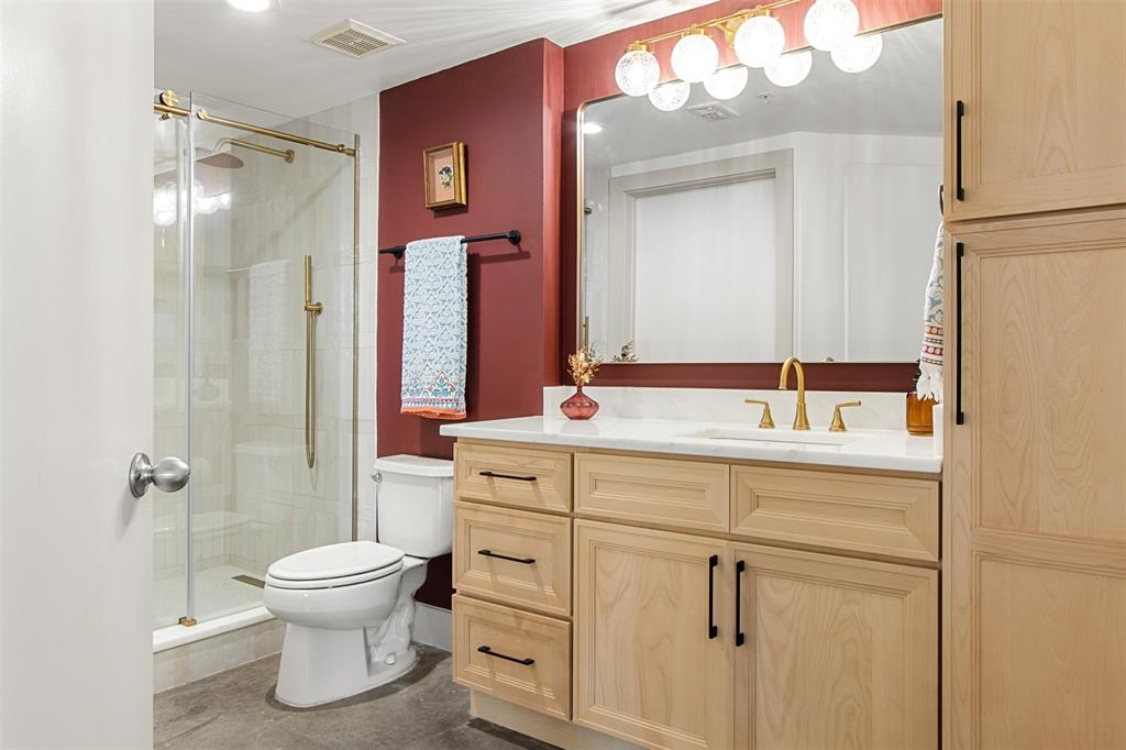 Live Oak Lofts Condo - Residential