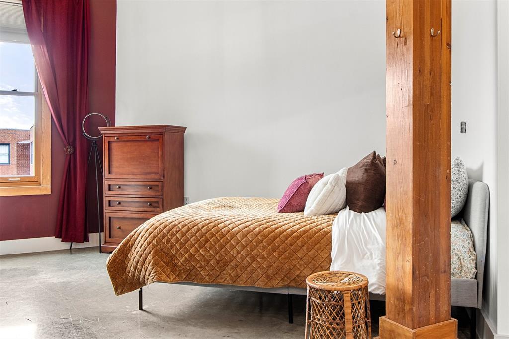 Live Oak Lofts Condo - Residential