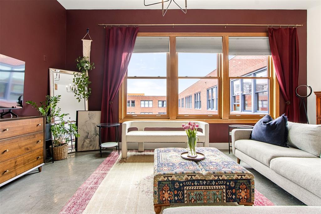 Live Oak Lofts Condo - Residential