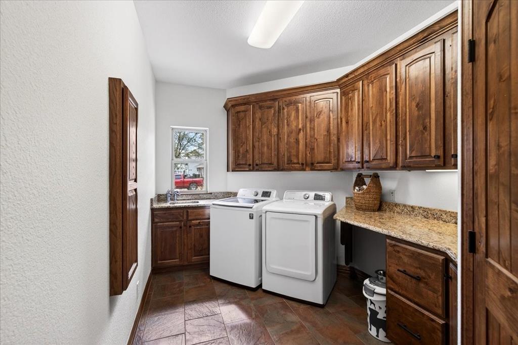 Pinnacle Club - Residential