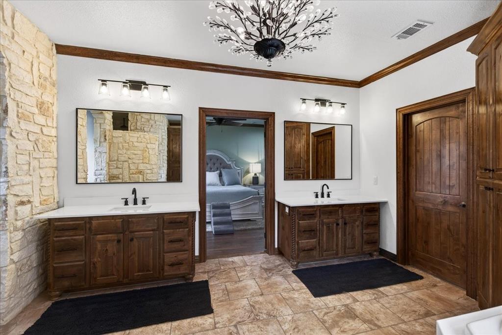 Pinnacle Club - Residential