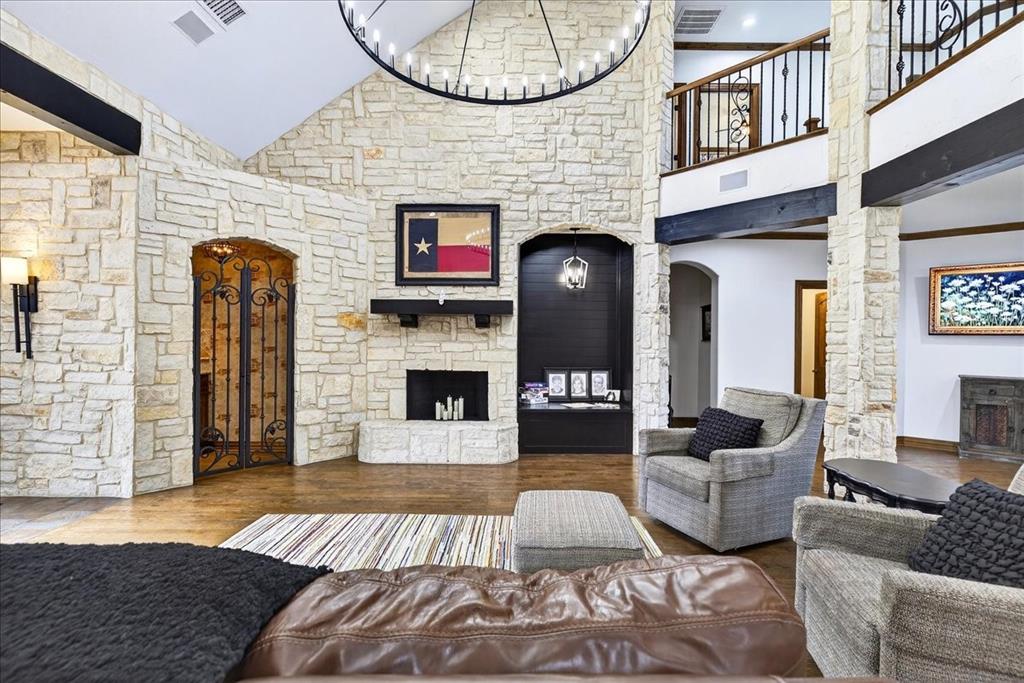 Pinnacle Club - Residential