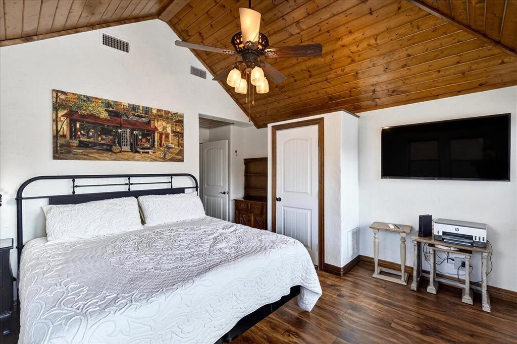 Pinnacle Club - Residential