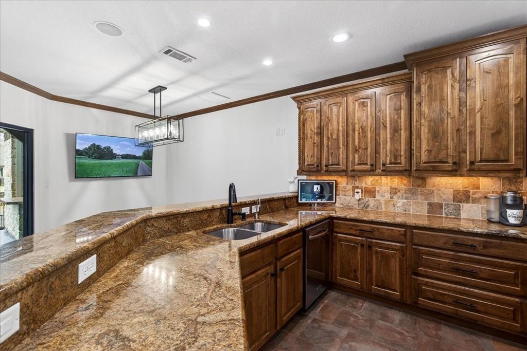 Pinnacle Club - Residential