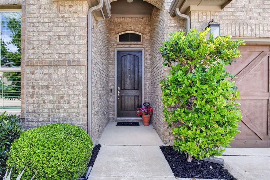 Discover a custom-feel Fort Worth home that blends elevated design, everyday comfort, and exceptional value in one of the city’s most convenient locations. Just minutes from Clearfork, Waterside, Trinity Trails, Downtown Fort Worth, and the Chisholm Trail Parkway, this beautifully designed home offers the ideal balance of style and accessibility. Inside, the open-concept floor plan features a stunning kitchen island, light-filled living spaces, a cozy gas fireplace, oversized bedrooms, luxury flooring, and a dedicated home office perfect for remote work. The spacious primary suite feels like a private retreat with a spa-inspired bath. Outside, enjoy a private backyard framed by mature trees for added beauty and privacy. For buyers searching for Fort Worth real estate, a move-in ready Texas home, or a beautifully designed home near Clearfork, this is a rare opportunity.