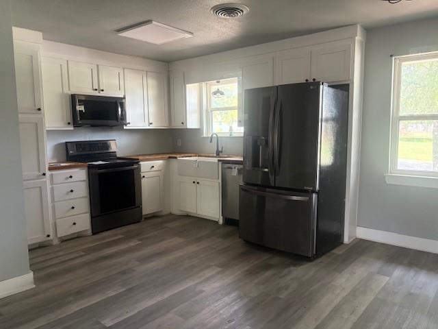 Whispering Oaks - Residential