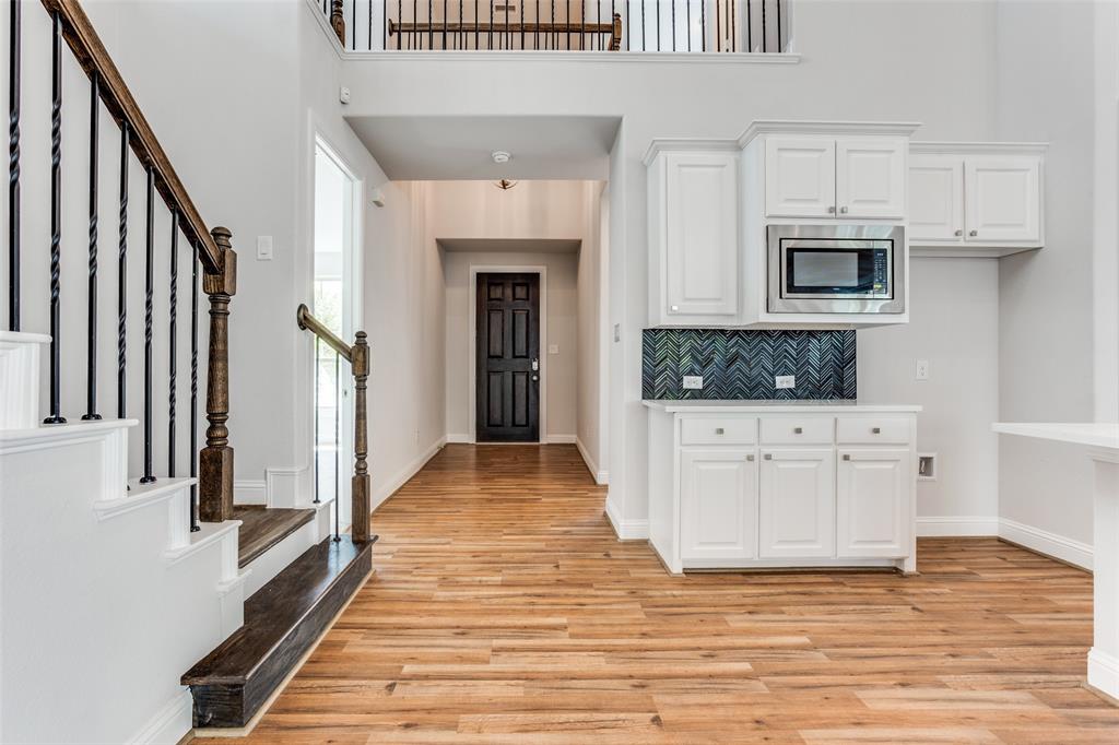 8708 Fairway Lane