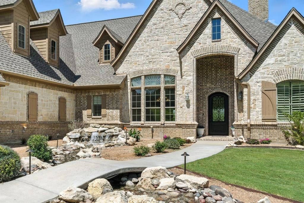 141 Pinnacle Peak Lane