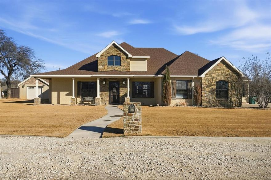 Experience space and sophistication in this beautifully appointed 4 bedroom, 3.5 bath residence offering over 3,000 sq ft of refined living. Designed with both comfort and entertaining in mind, the home features two expansive living areas that provide versatility for hosting, relaxing, or creating dedicated lifestyle spaces.
The primary suite serves as a private retreat, complete with a generous ensuite bath and walk-in closet. Outdoors, enjoy a sprawling backyard offering endless potential for recreation or customization, complemented by a fully powered workshop ideal for hobbies, storage, or creative pursuits.
Blending scale, functionality, and elevated livability, this property delivers a rare opportunity to enjoy spacious living with distinctive features throughout.