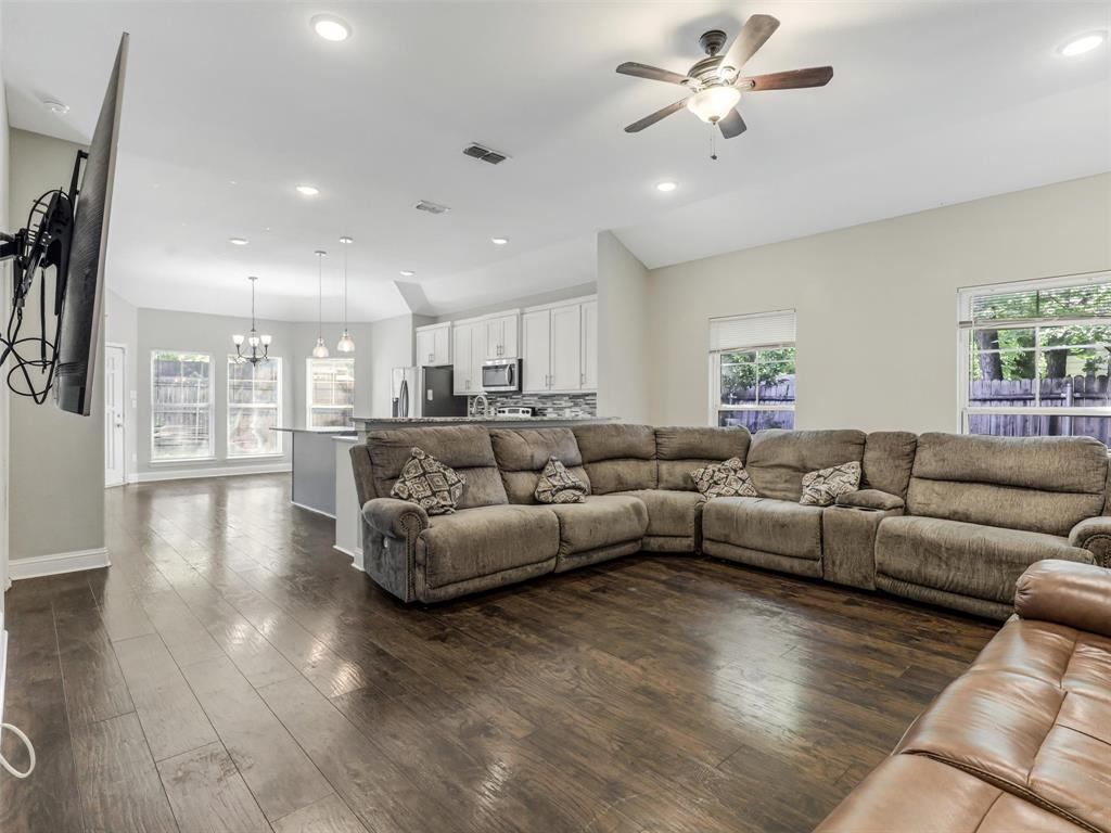 Deerpath Village 04 - Residential