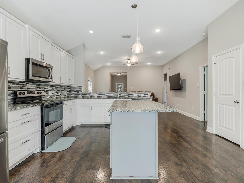Deerpath Village 04 - Residential
