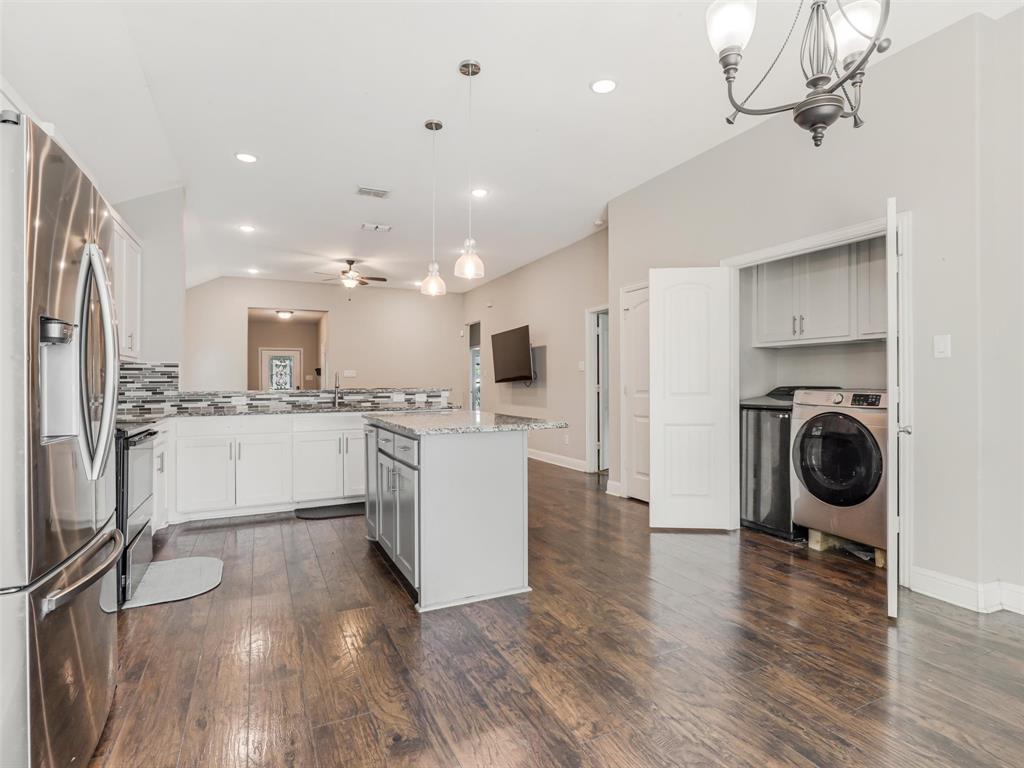 Deerpath Village 04 - Residential