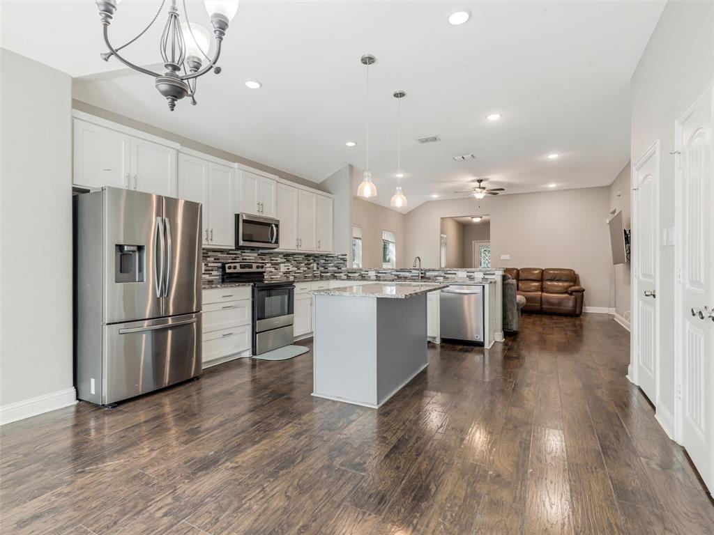 Deerpath Village 04 - Residential