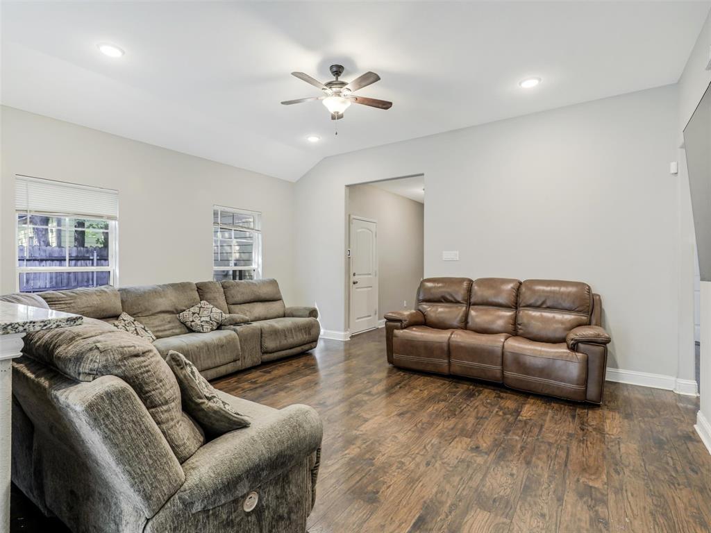 Deerpath Village 04 - Residential